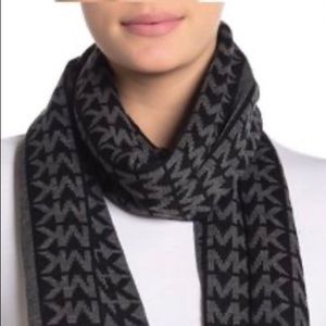 Michael Kors scarf